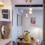 Апартаменты Vieil - La Clef Des Remparts 2bdr & 2 Bth With Balcony Антиб