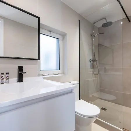Vieil - La Clef Des Remparts 2bdr & 2 Bth With Balcony شقة