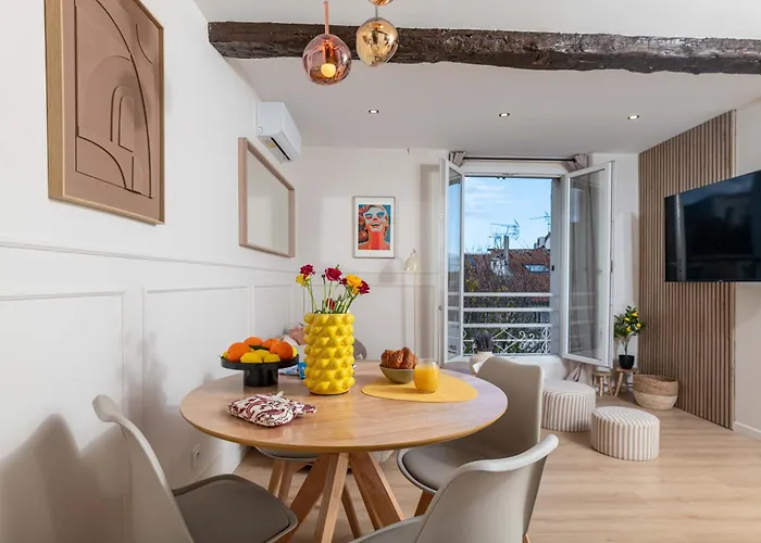 Vieil - La Clef Des Remparts 2bdr & 2 Bth With Balcony