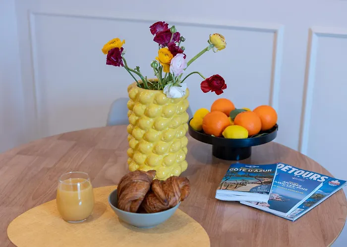 Vieil - La Clef Des Remparts 2bdr & 2 Bth With Balcony *