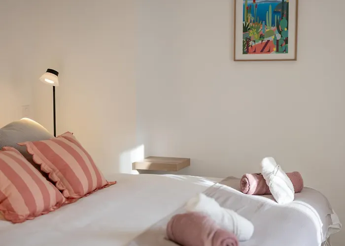 Vieil - La Clef Des Remparts 2bdr & 2 Bth With Balcony أنتيب