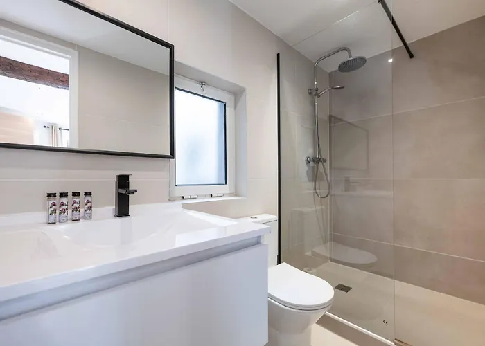 Vieil - La Clef Des Remparts 2bdr & 2 Bth With Balcony شقة