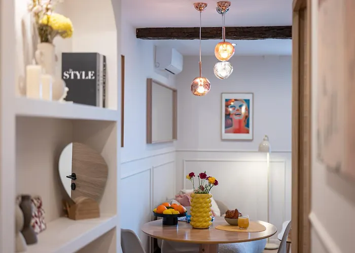 شقة Vieil - La Clef Des Remparts 2bdr & 2 Bth With Balcony أنتيب